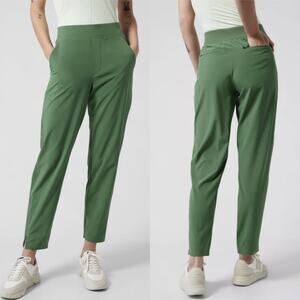 Athleta Vineyard Green Brooklyn Jogger Pants Women's 10 NWOT